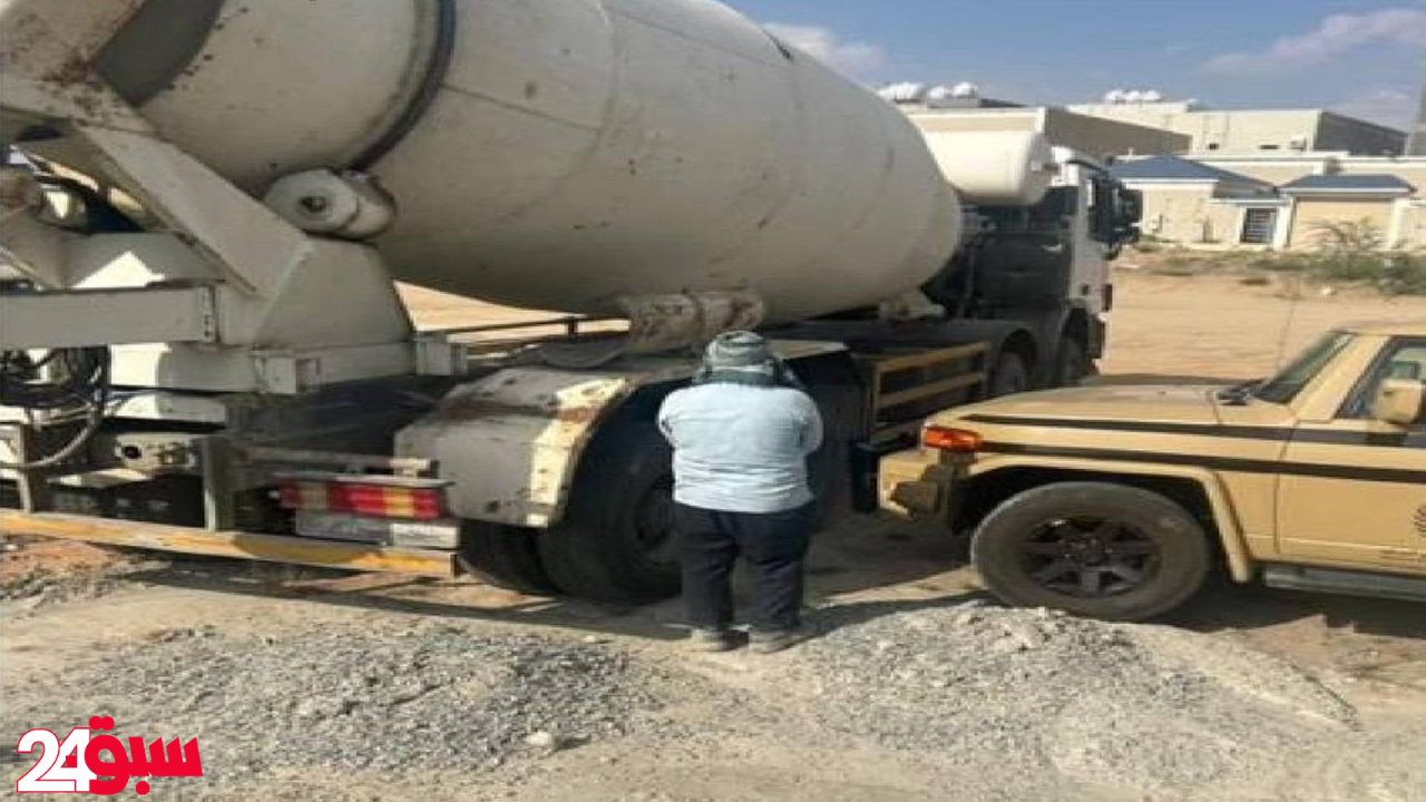 مخالفة بيئية بعسير.. ضبط مقيم يفرغ أطناناً من الخرسانة في منطقة برية
